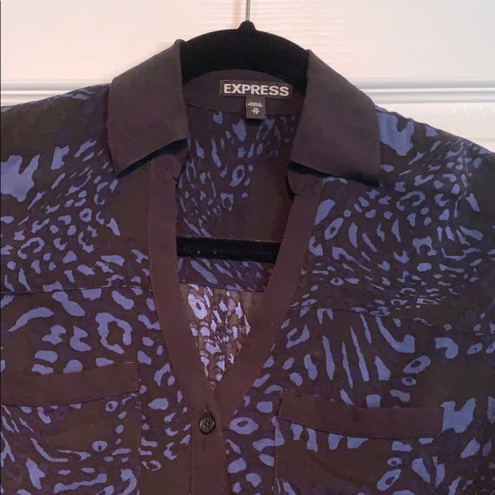 Express Button Down XS - Picture 2 of 5